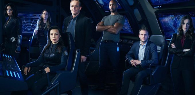  Agents of S.H.I.E.L.D. Cast Have a New Years Balloon Drop Fail